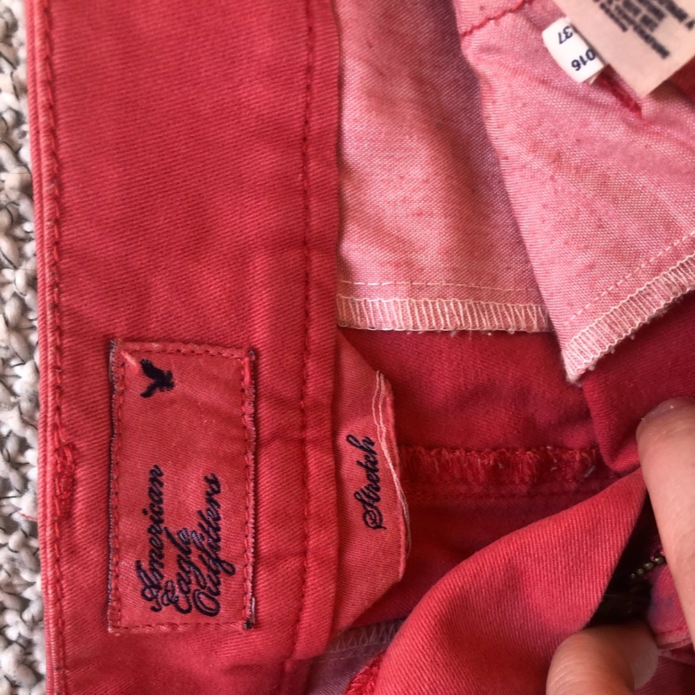 American Eagle Midi Shorts (size 2) - Picture 2 of 3